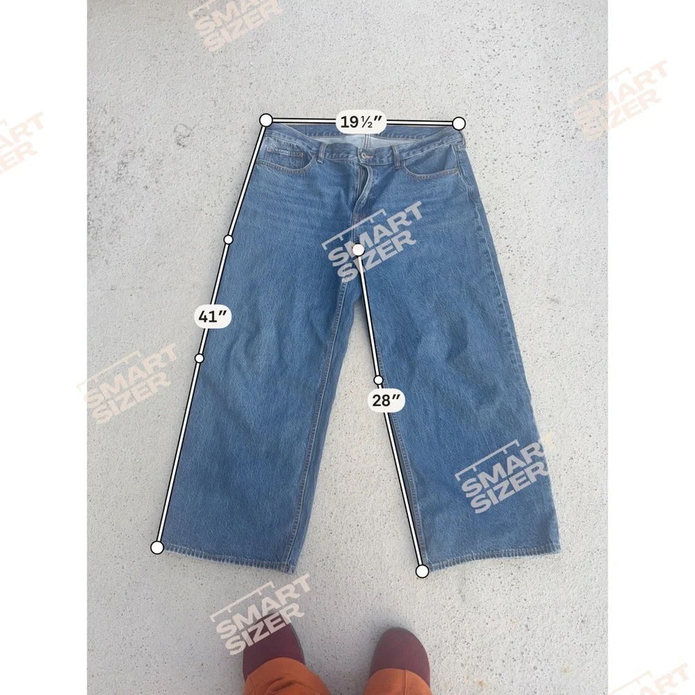 Abercrombie & Fitch Wide-Leg Blue Crop Jeans